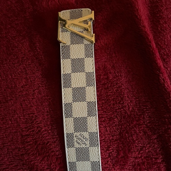 Louis Vuitton Checkered Belt with Gold Accent - Picture 1 of 2